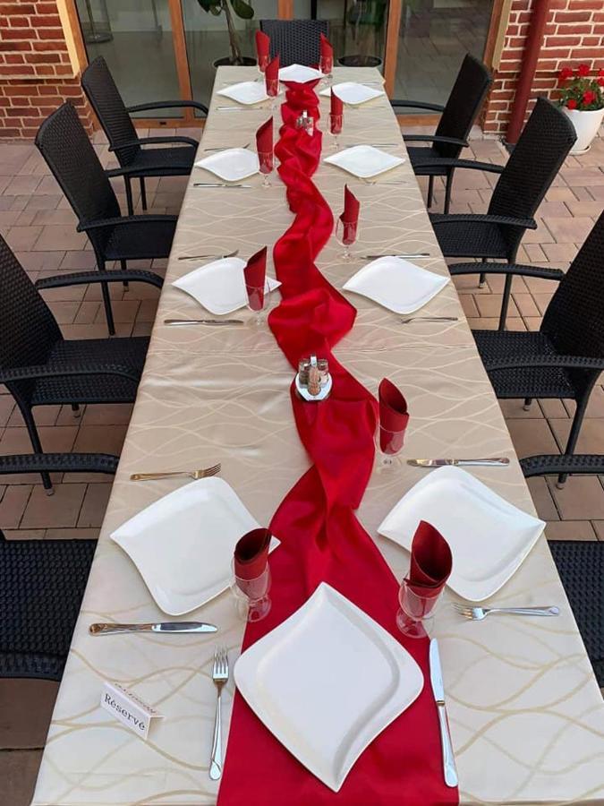 Jolan Pension & Restaurant Cicov Dış mekan fotoğraf
