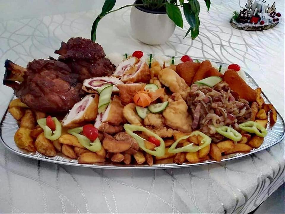 Jolan Pension & Restaurant Cicov Dış mekan fotoğraf