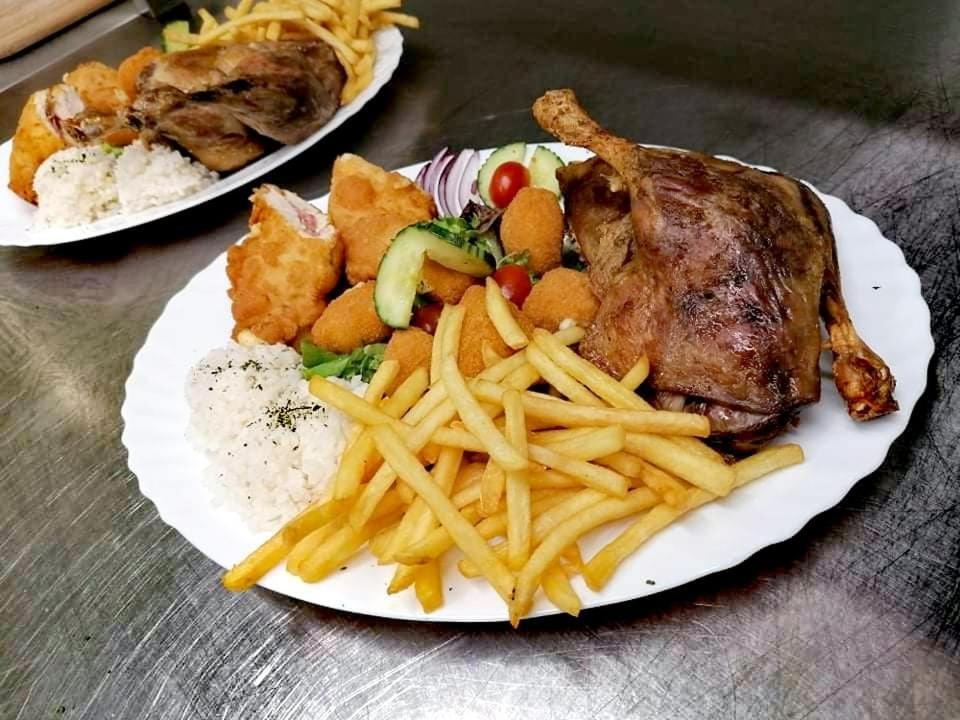 Jolan Pension & Restaurant Cicov Dış mekan fotoğraf