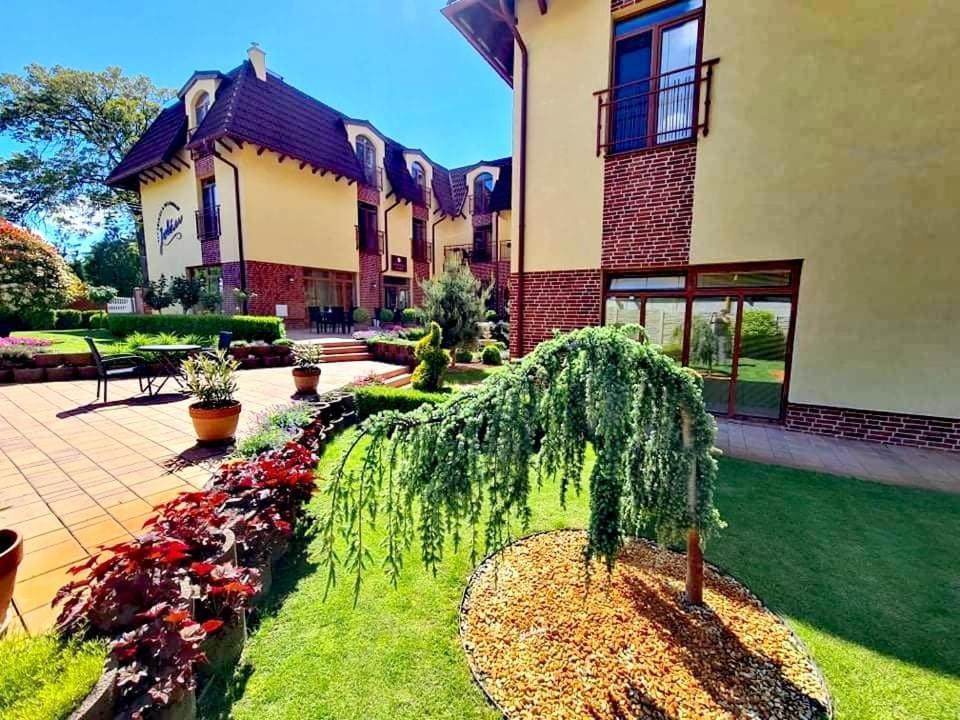 Jolan Pension & Restaurant Cicov Dış mekan fotoğraf