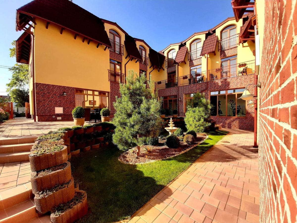 Jolan Pension & Restaurant Cicov Dış mekan fotoğraf