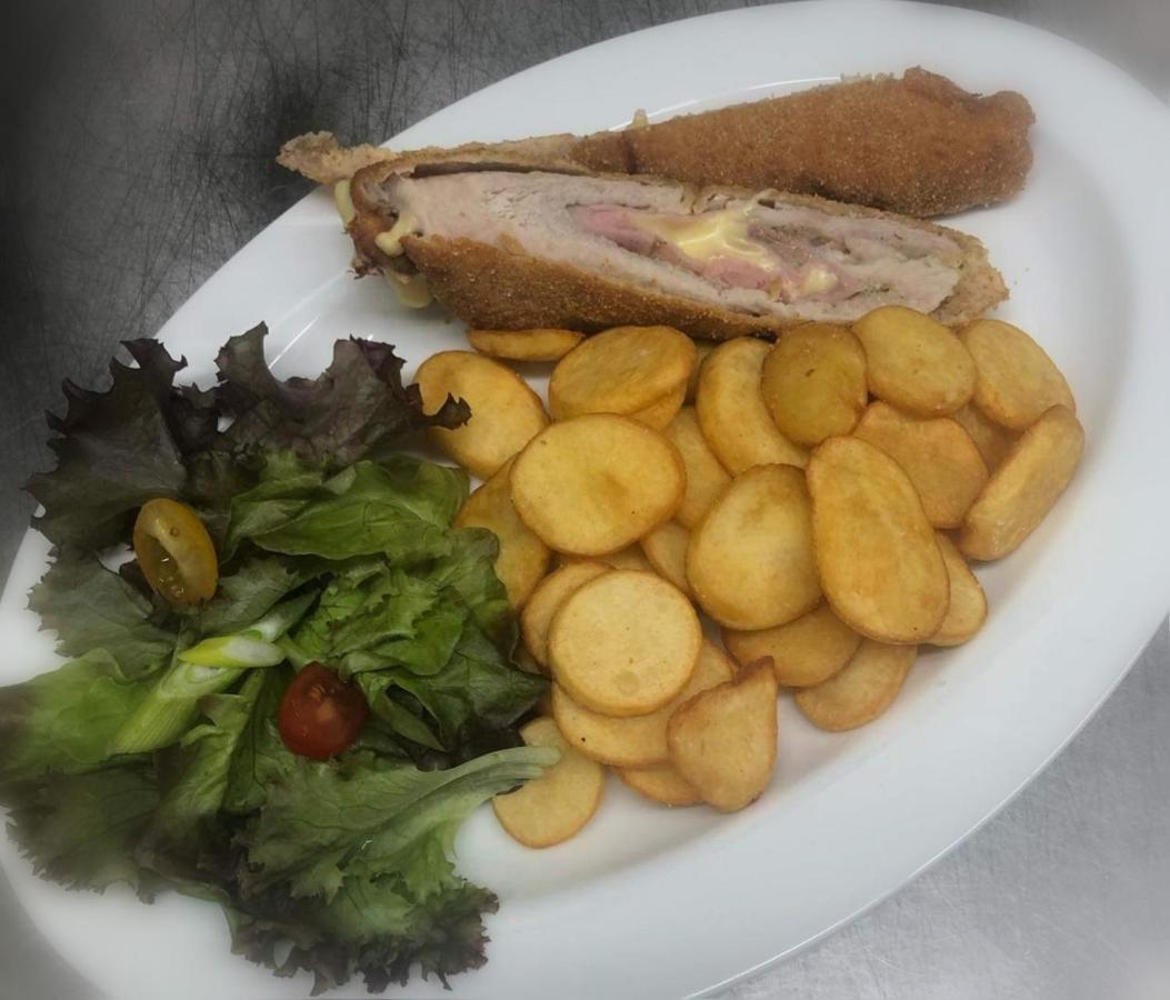 Jolan Pension & Restaurant Cicov Dış mekan fotoğraf