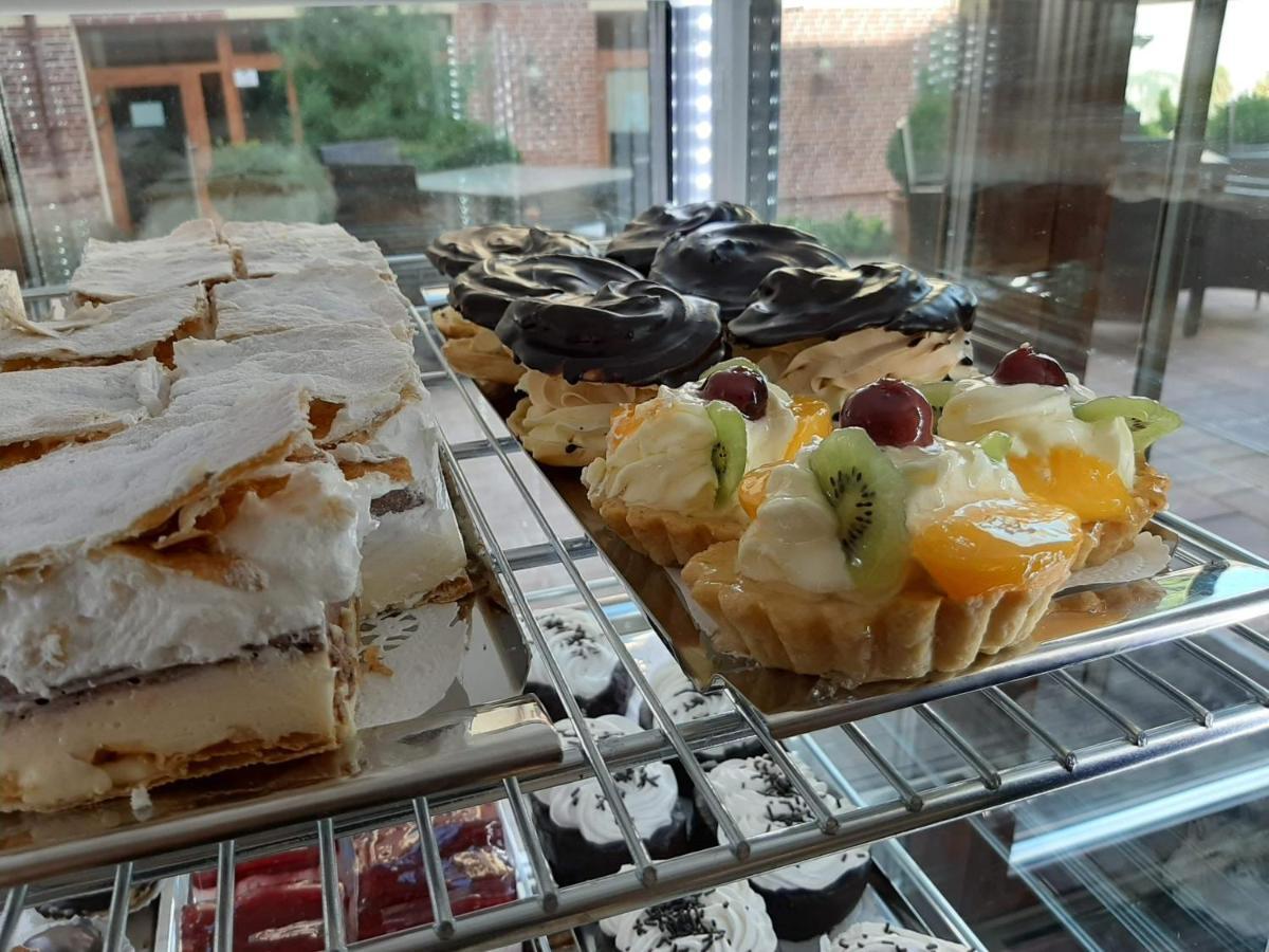 Jolan Pension & Restaurant Cicov Dış mekan fotoğraf